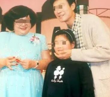 歌坛大姐大怒骂老渣男