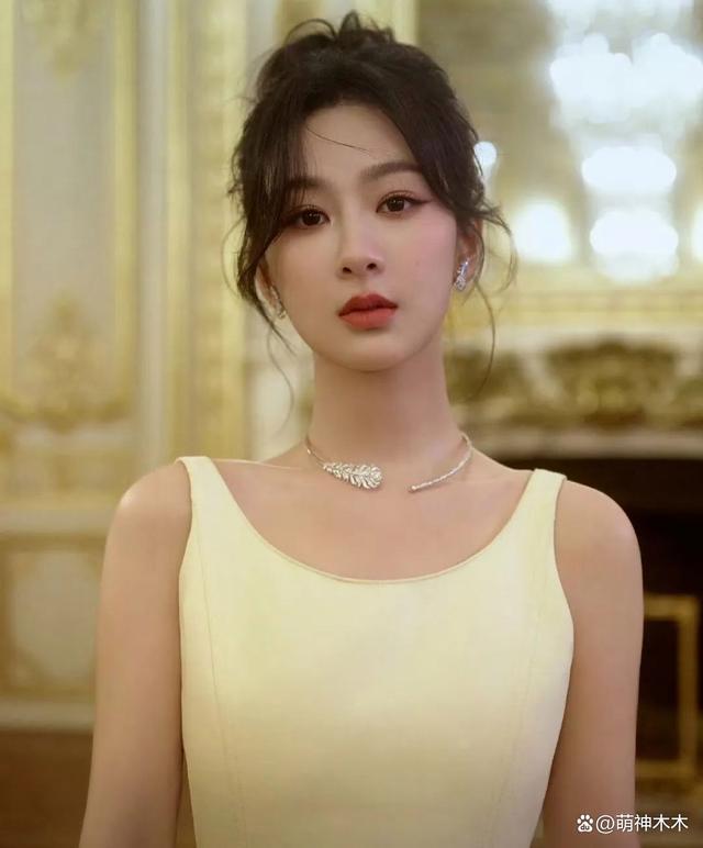 明星身材颜值靠P图？于适P肩膀被发现，虞书欣P成baby