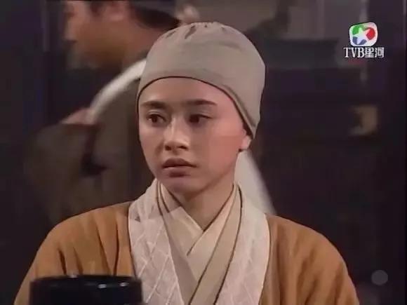 童年女神嫁人了？你一定看过她的剧，老公是普通职员刻薄男？