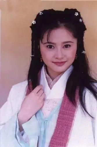 童年女神嫁人了？你一定看过她的剧，老公是普通职员刻薄男？