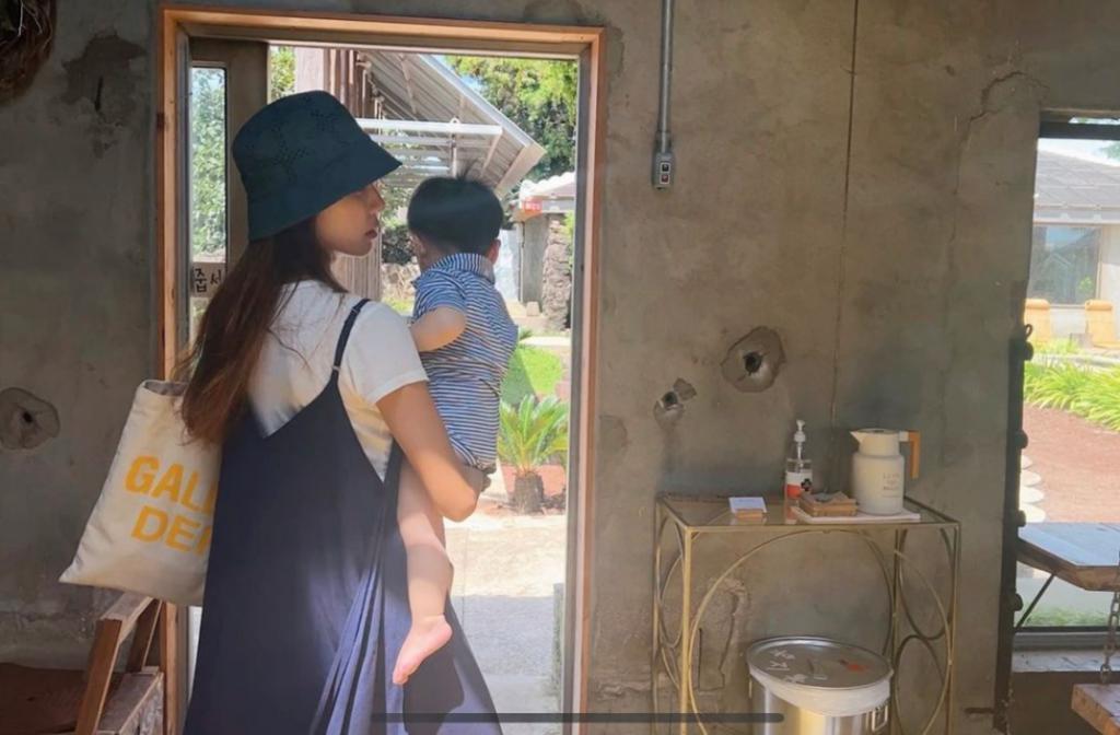 美女演员中断活动四年终于复出，喜欢她的人还是那么多！