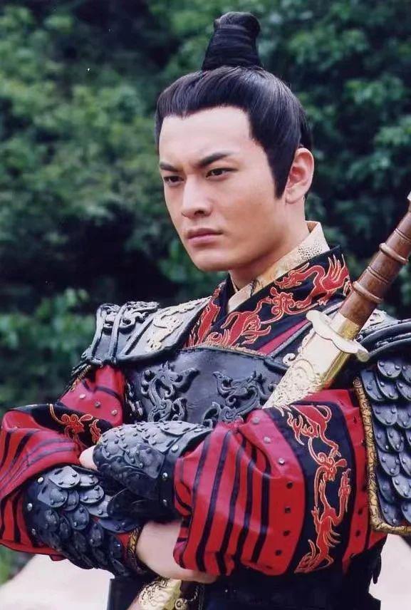 黄晓明：水油平衡，还是顶配秀才