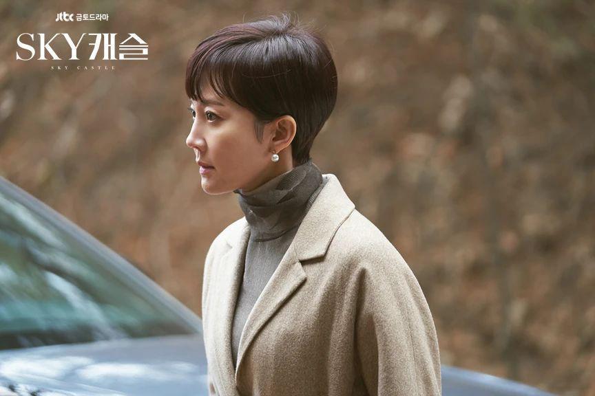 火了16年的顶级女星，一回归就爆了