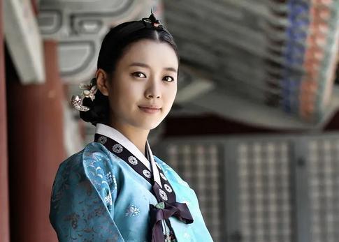 全网抵制后，她逆风翻盘