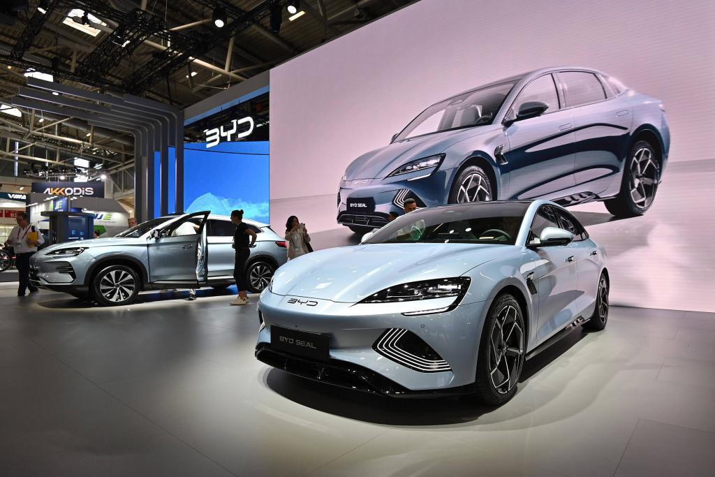 欧盟调查中国电动车补贴，打不过就「限制」？