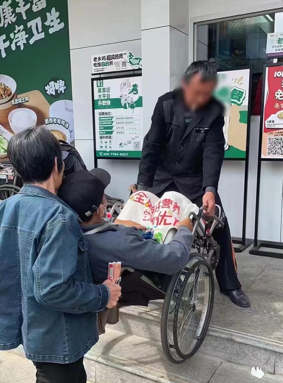 请全国人民免费吃饭，老乡鸡还真不把老乡当外人。。。