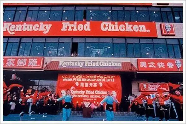 请全国人民免费吃饭，老乡鸡还真不把老乡当外人。。。
