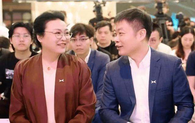 小鹏要开始搞4S店了，它终于要认真卖车了。
