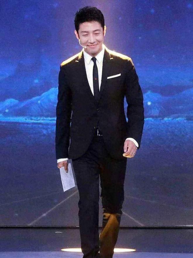 47岁撒贝宁自曝真名惹爆笑，透露改名后事业顺利