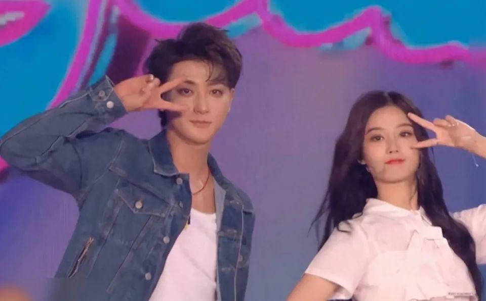 大瓜！终于等到这对官宣了！