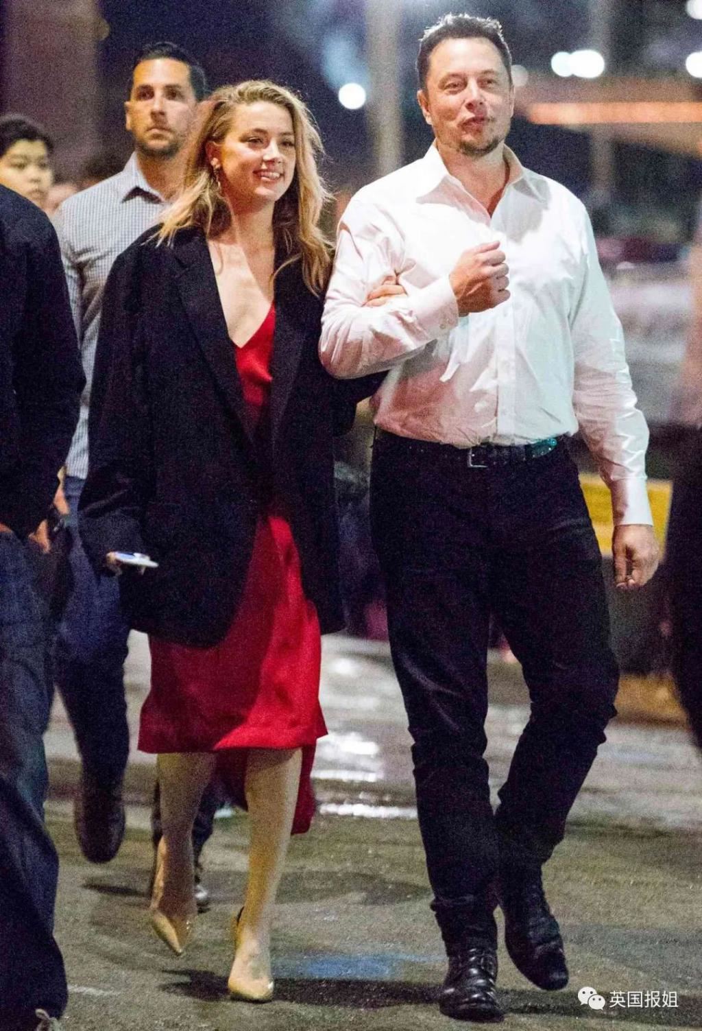 马斯克无敌恋爱脑？花巨资追德普前妻，威胁电影公司给角色