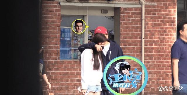 与李湘离婚后，王岳伦就一直没闲着