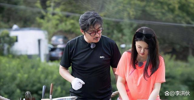 与李湘离婚后，王岳伦就一直没闲着