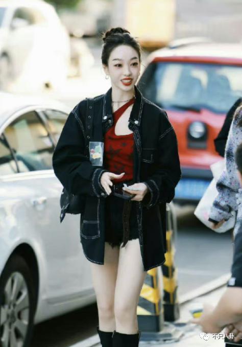 欧阳娜娜的妹妹要参加选秀啦？这次路透里好多熟人！