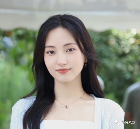 欧阳娜娜的妹妹要参加选秀啦？这次路透里好多熟人！