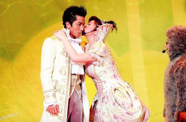 “古装第一帅哥”坑惨女儿？大女儿饮恨而终，二女儿抑郁缠身