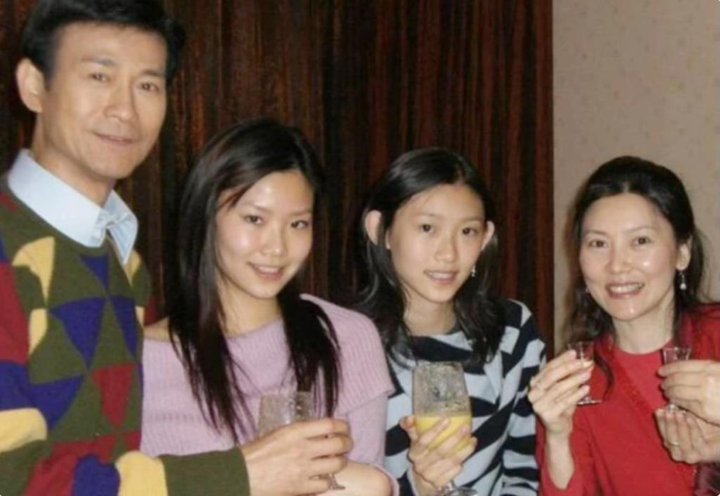 “古装第一帅哥”坑惨女儿？大女儿饮恨而终，二女儿抑郁缠身