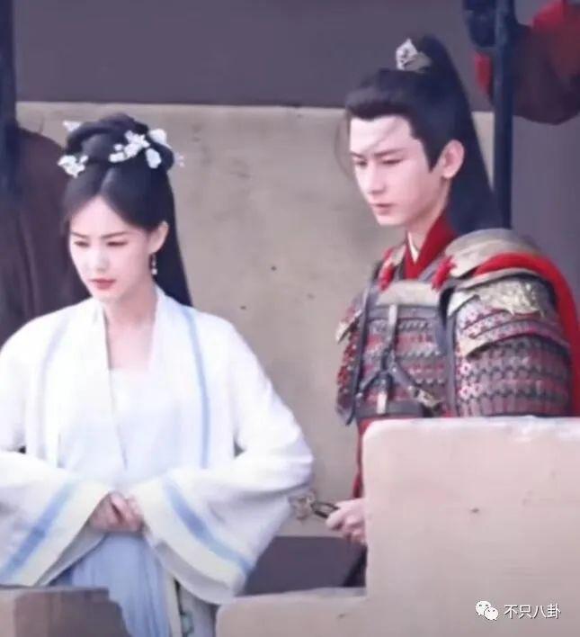 她该不会是真的想让自己C位出道吧？