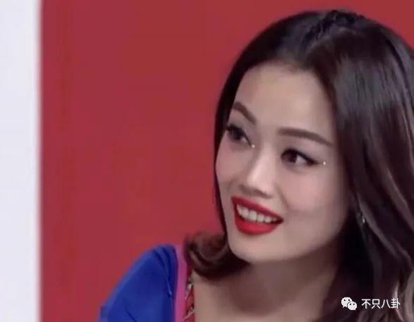 她该不会是真的想让自己C位出道吧？