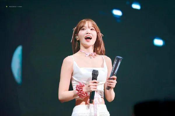 都在心疼爱豆,可谁心疼她们的粉丝?