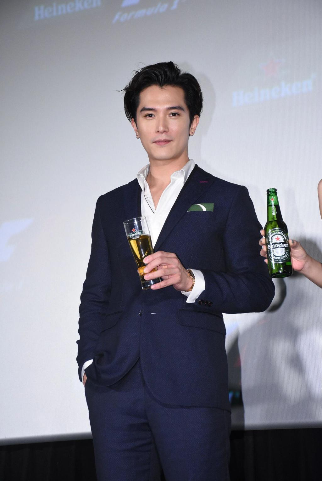 官宣！闪嫁顶级渣男，全网劝分，婚礼都没办就怀上了？