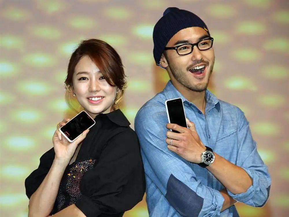 官宣！闪嫁顶级渣男，全网劝分，婚礼都没办就怀上了？