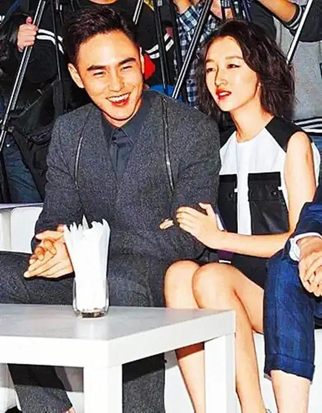 官宣！闪嫁顶级渣男，全网劝分，婚礼都没办就怀上了？