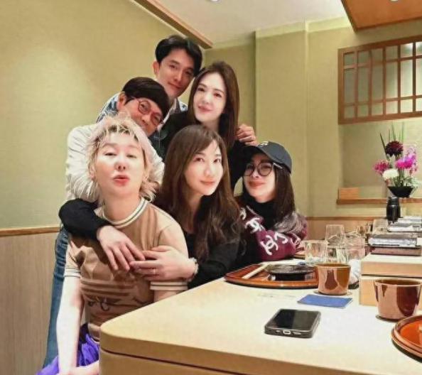 官宣！闪嫁顶级渣男，全网劝分，婚礼都没办就怀上了？