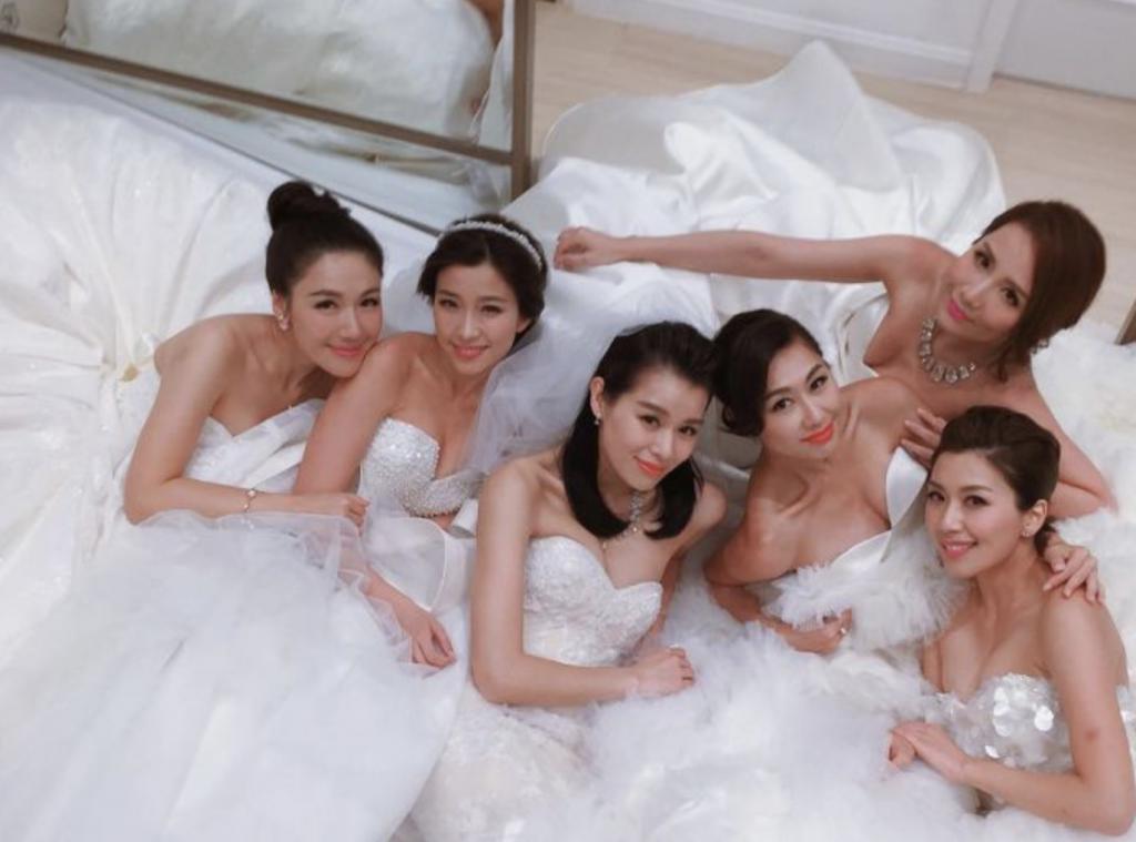 突然结婚！地下恋11年，终于修成正果了？！