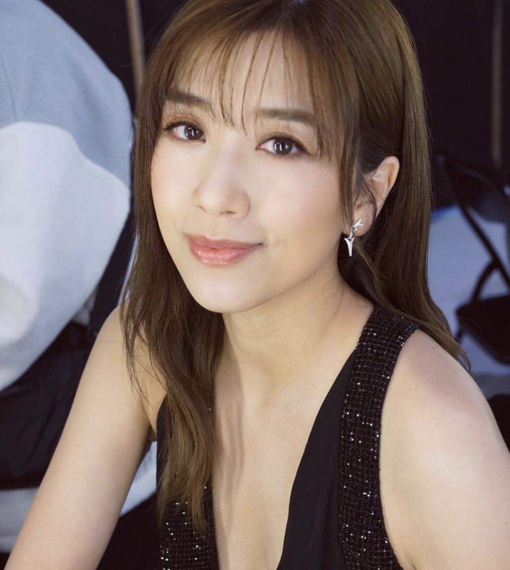 突然结婚！地下恋11年，终于修成正果了？！