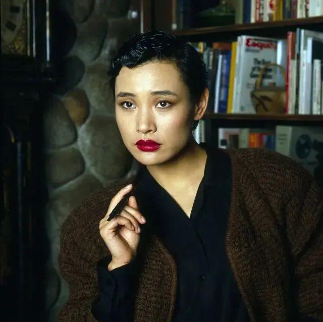 她年轻时被骂惨，现在靠演技平反
