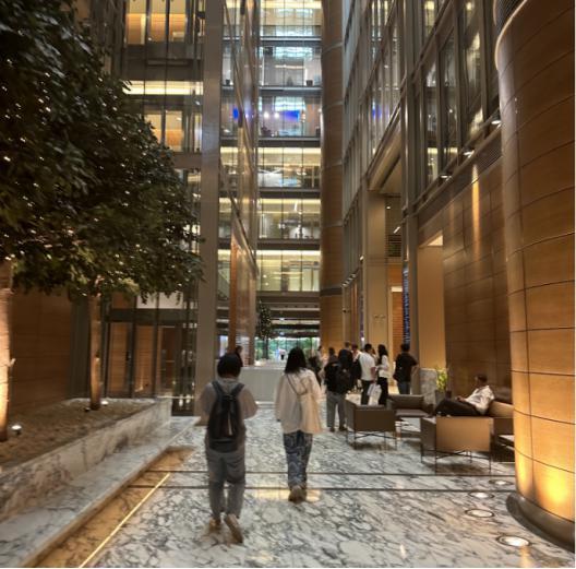 在迪拜和白袍老哥聊了聊，发现他们是真的很想念中国人。
