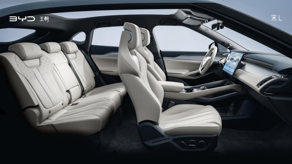 比亚迪宋L内饰官图亮相：双拼色设计，搭载全新DiLink车机系统