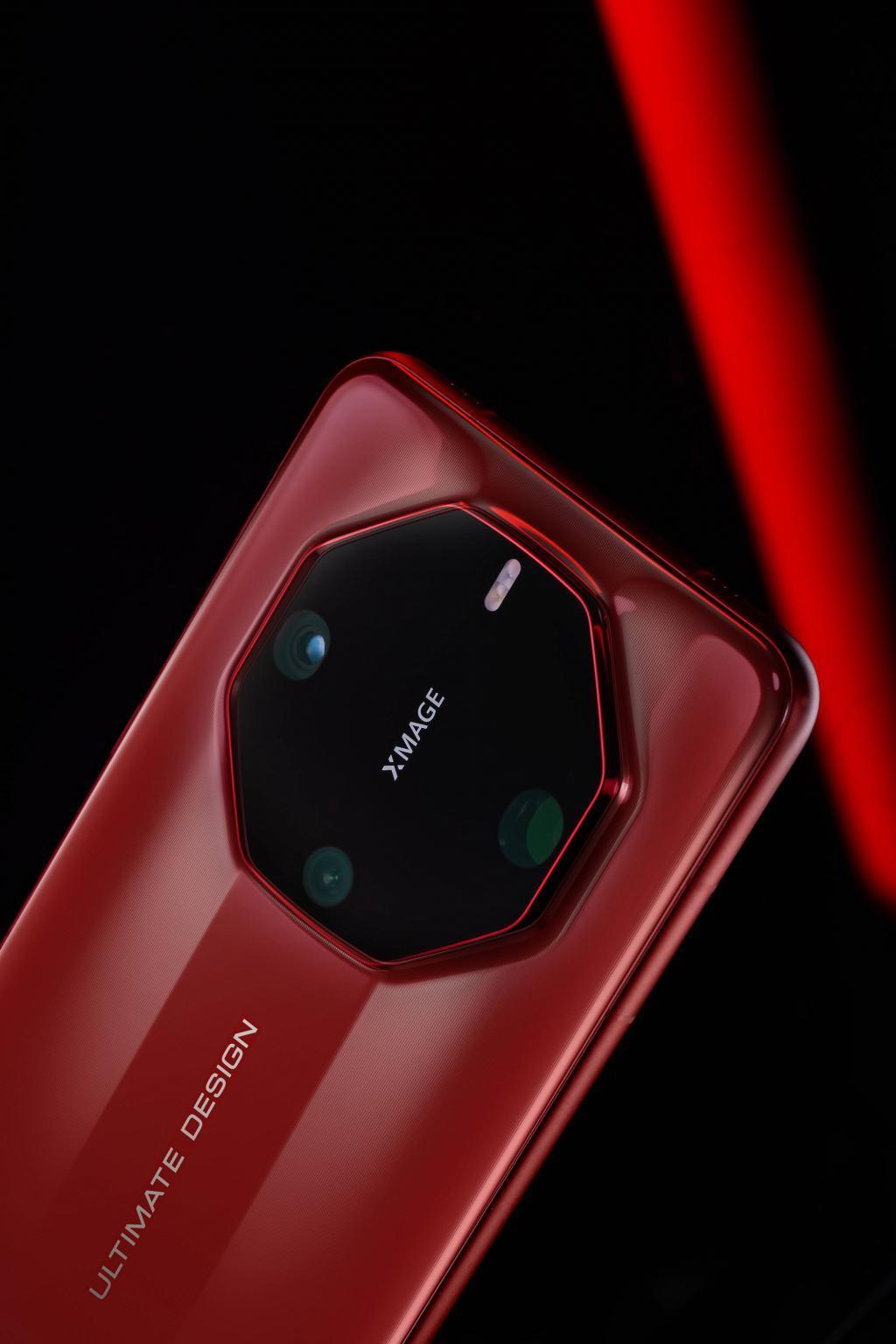 华为 Mate 60 RS 非凡大师：高端之上，领创极致