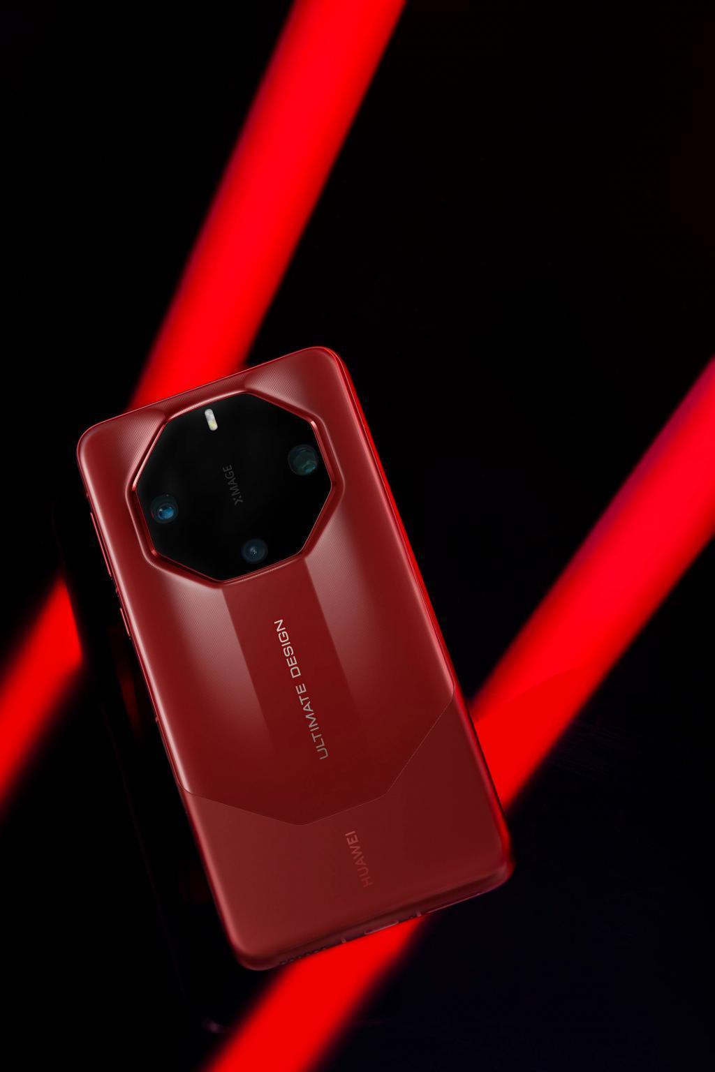 华为 Mate 60 RS 非凡大师：高端之上，领创极致