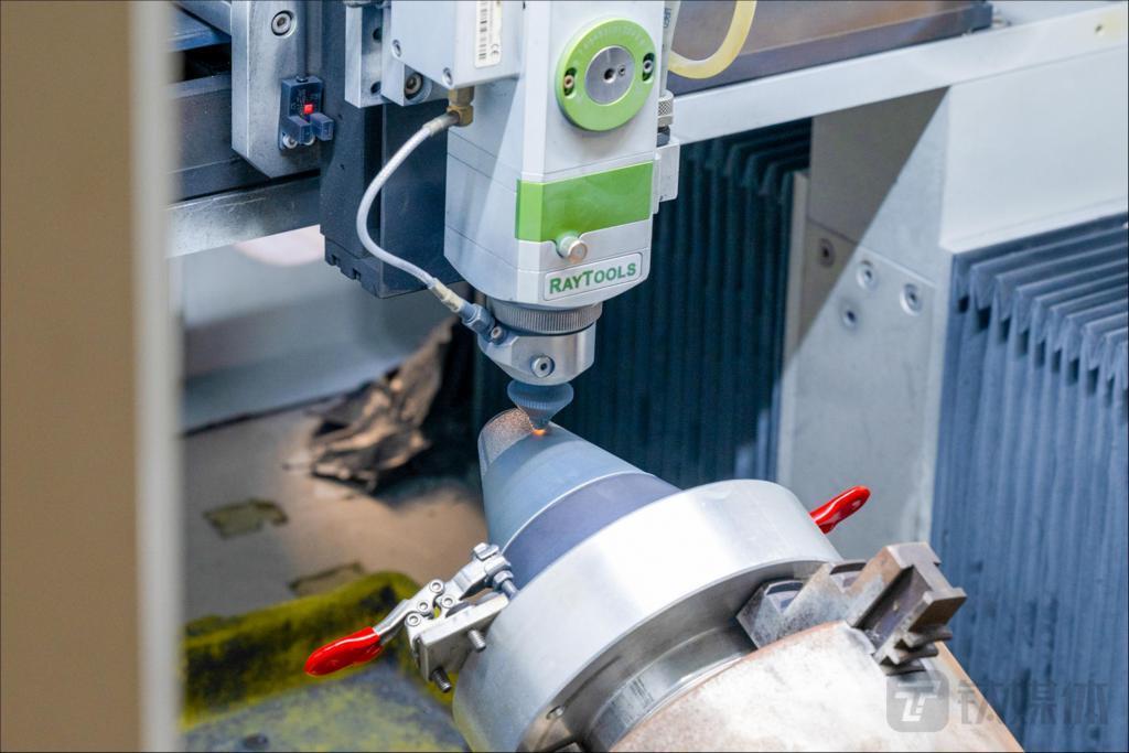 被iPhone带火的「钛」，正在快速走向大众化