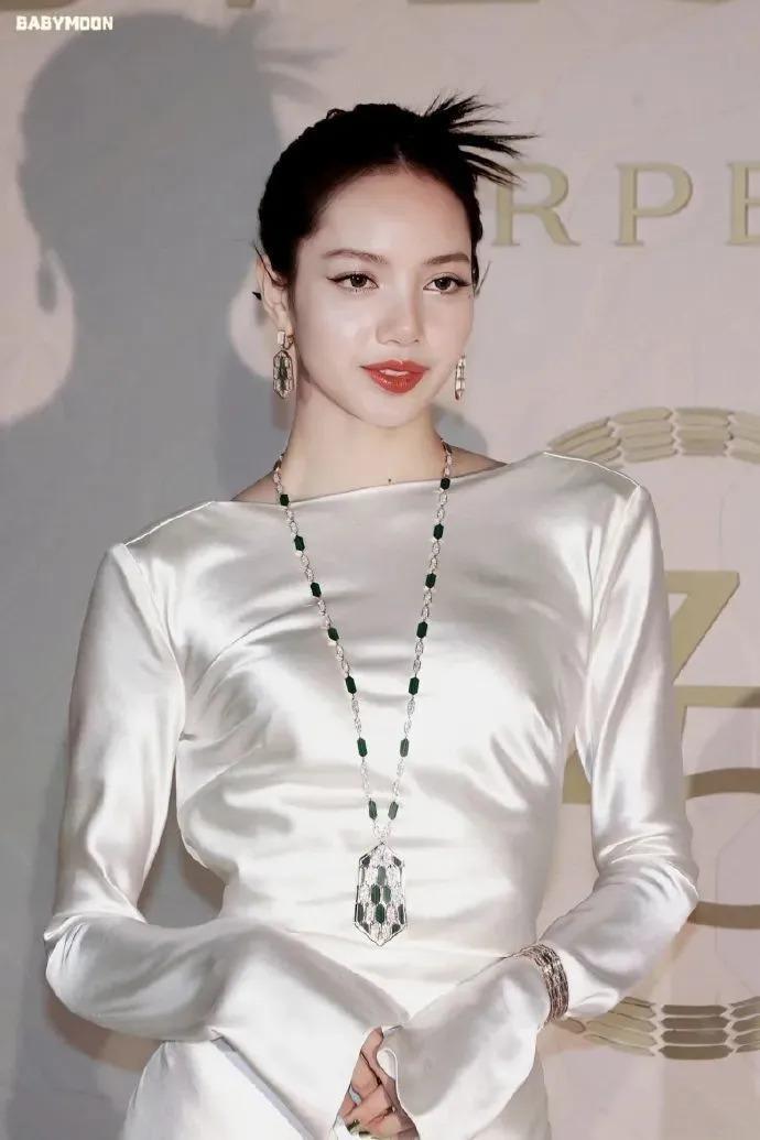 Lisa大翻车后，我开始担心杨紫和赵露思了