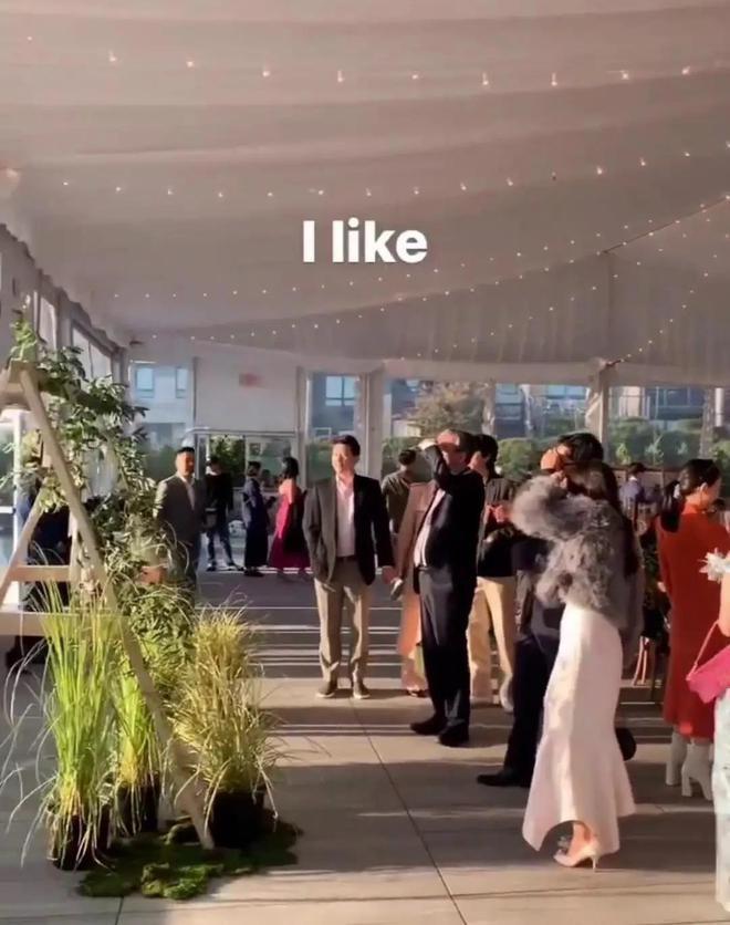 孔孝真庆结婚一周年与老公旅游 首晒夫妻正面合照