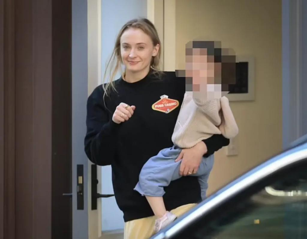 “三傻”“二乔”离婚，昔日爱侣对簿公堂开启抢娃大战？