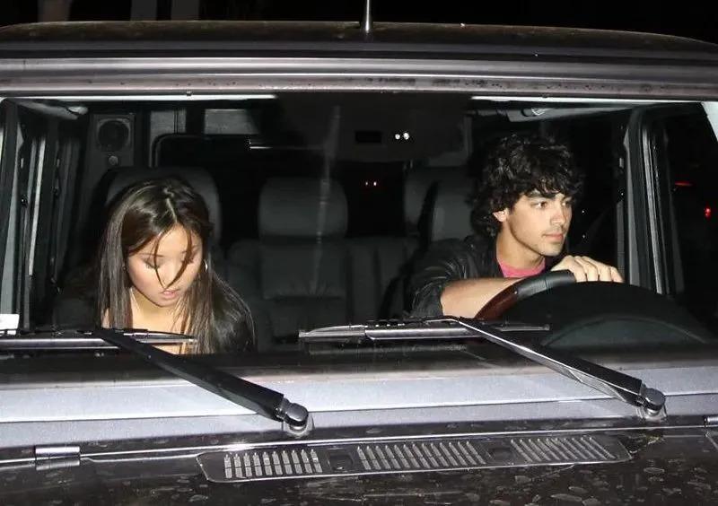 “三傻”“二乔”离婚，昔日爱侣对簿公堂开启抢娃大战？