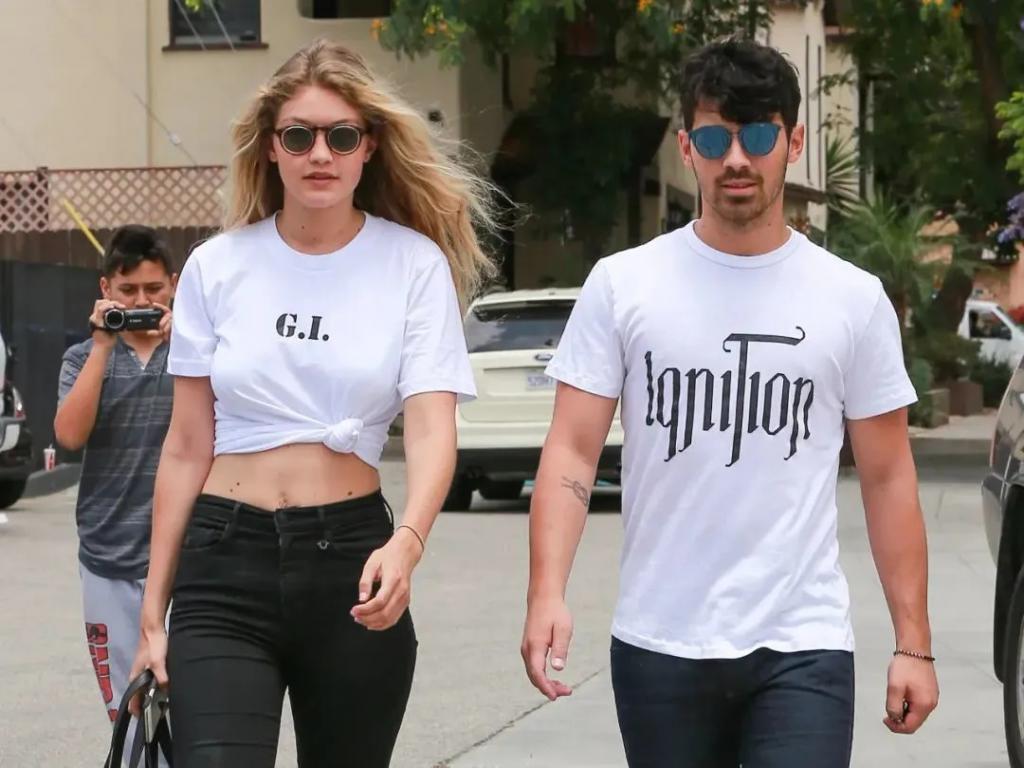 “三傻”“二乔”离婚，昔日爱侣对簿公堂开启抢娃大战？