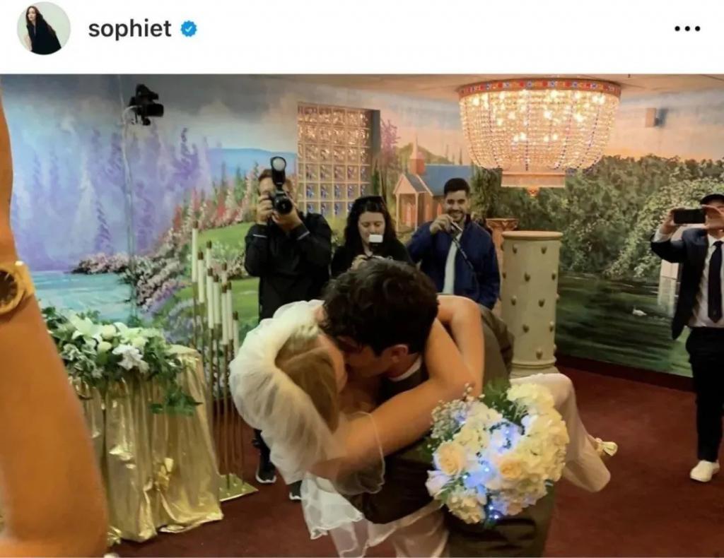 “三傻”“二乔”离婚，昔日爱侣对簿公堂开启抢娃大战？