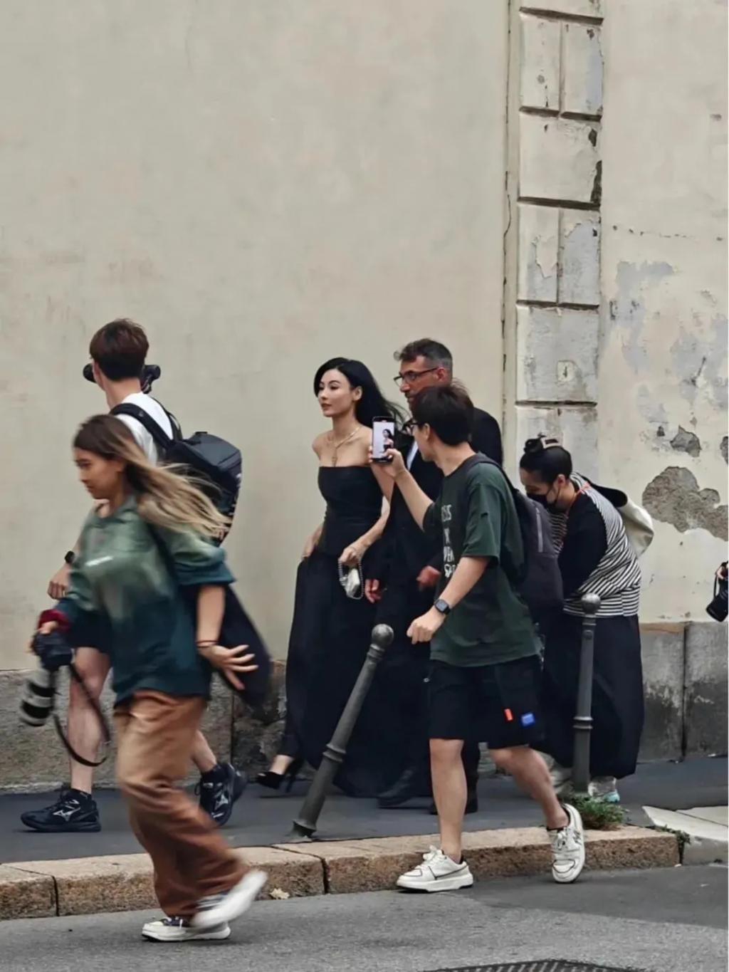 内娱女明星的脸，都被她丢完了？