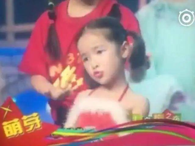 妈呀!大尺度照被骂上热搜,她太勇了!
