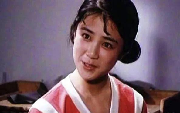 实惨！圈内第一美女被抓，儿子突然离世