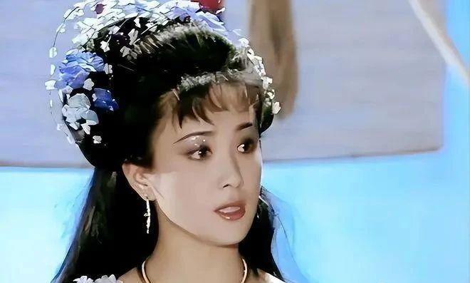 实惨！圈内第一美女被抓，儿子突然离世