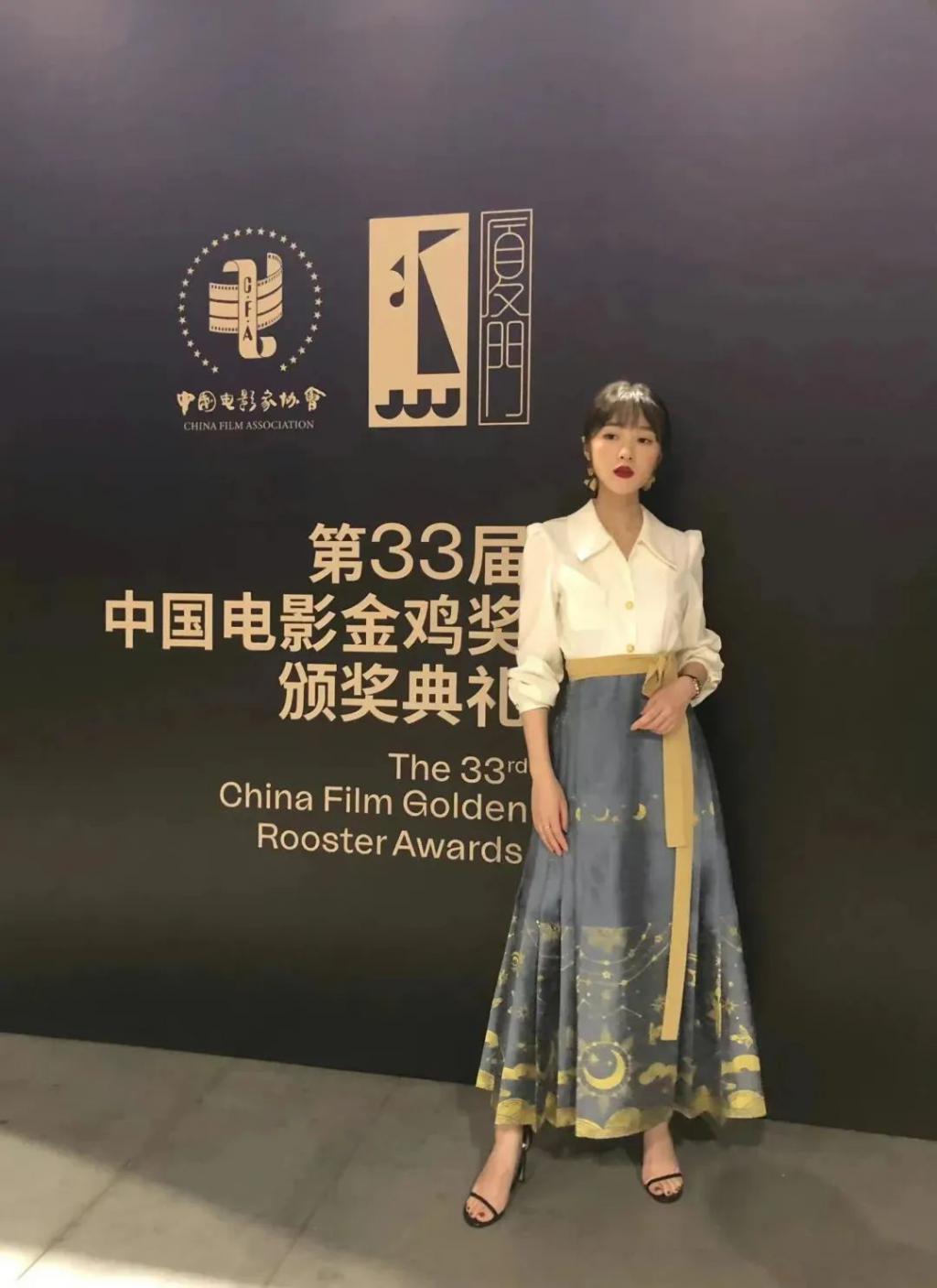 Angelababy和张嘉倪要是有她这觉悟就不会被骂了!