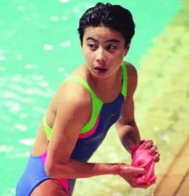 郭晶晶:“他是富豪,我还是冠军呢。”