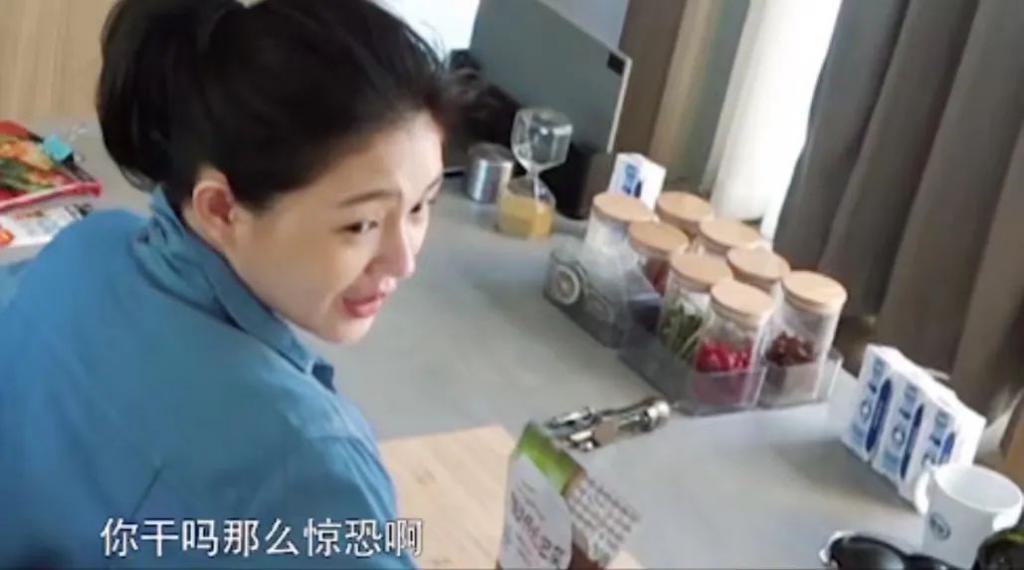 夸他深情？挺好笑的…