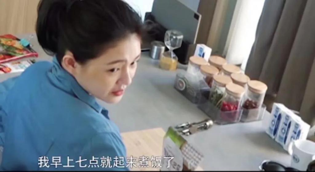 夸他深情？挺好笑的…